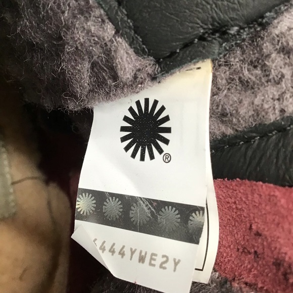 UGG Women’s Kesey Waterproof Boot - Picture 10 of 11